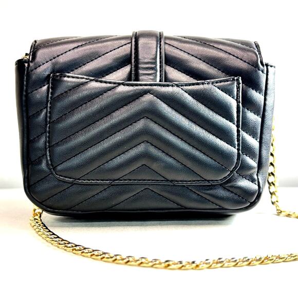 TOPSHOP Quilted Black Crossbody Bag with Gold Chain Strap - Picture 2 of 9